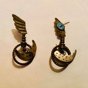Crescent Moon Pierced Earrings